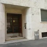 AL 171 Locazione Turistica a 50mt metro B1